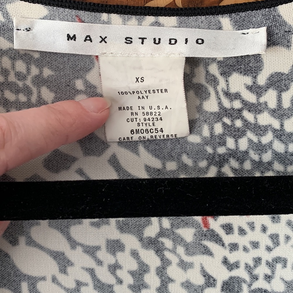 Max Studio Patterned Wrap Dress Xs - image 3